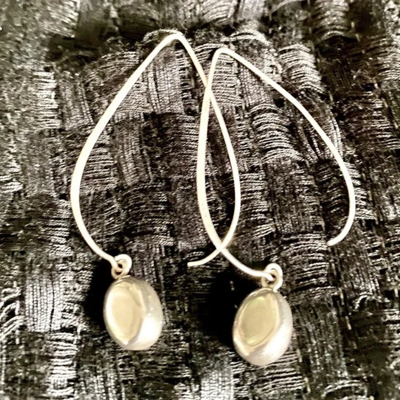 Silpada Vintage Sterling Silver Larger Size Drop Silver Bead Threader Earrings - Picture 8 of 9